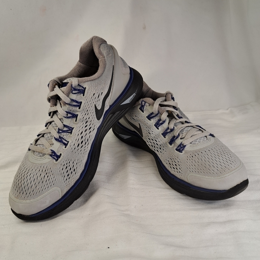 NIKE Gray & Blue Lunarglide 4 Sneakers Youth (big kid) Size 5